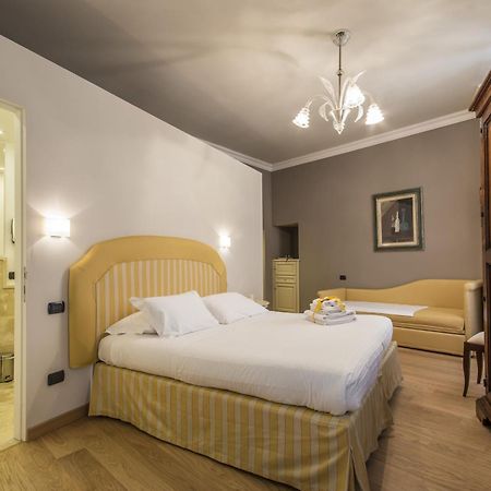 A Palazzo Busdraghi Residenza D'Epoca Bed & Breakfast Lucca Room photo
