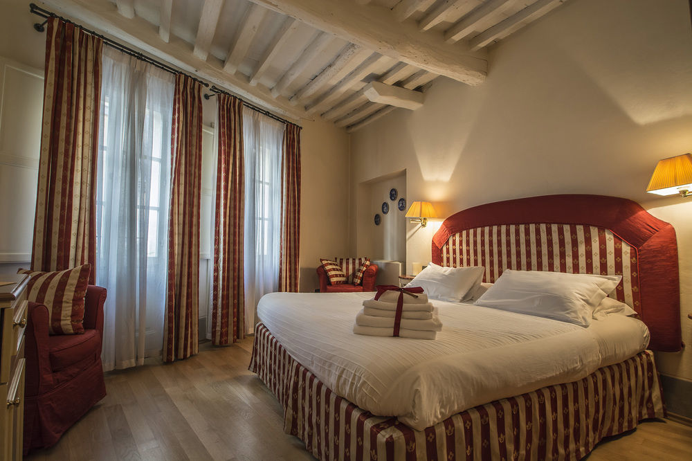 A Palazzo Busdraghi Residenza D'Epoca Bed & Breakfast Lucca Exterior photo