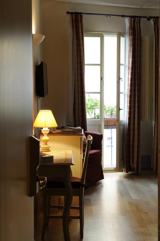 A Palazzo Busdraghi Residenza D'Epoca Bed & Breakfast Lucca Exterior photo